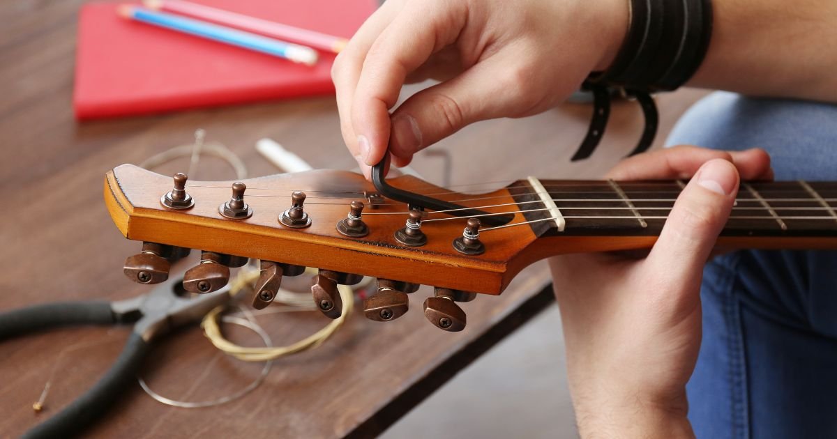 how to fix a guitar string